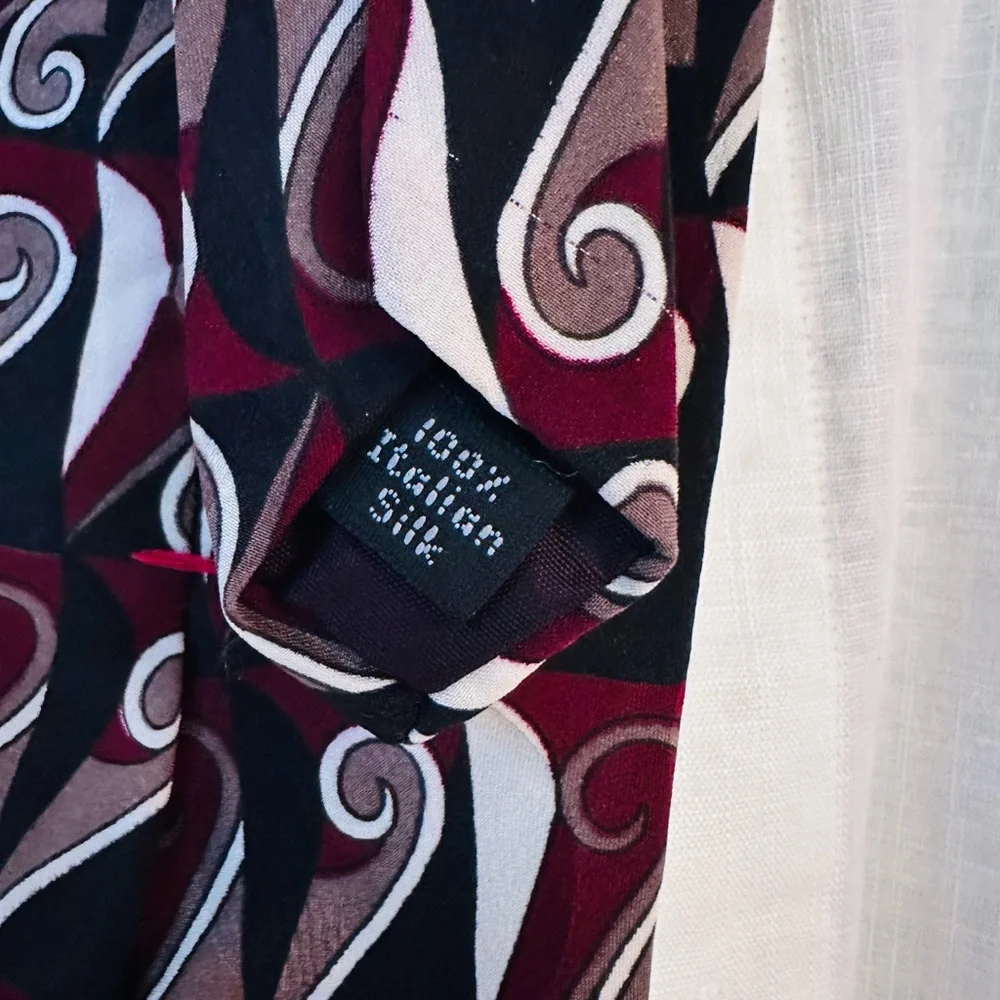GEORGE MACHADO ~ Black, White, Burgundy Paisley Neck Tie Italian Silk